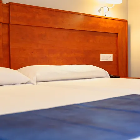 Port Hotel 3*